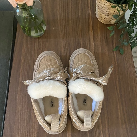 UGG Lowmel Sneakers Sand Size 10W BRAND NEW NEVER WORN - Picture 6 of 7